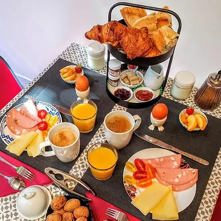 Les Hauts De - D'hotes Oda ve Kahvaltı 3*