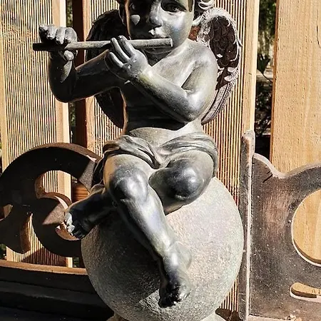 Les Hauts De - D'hotes 多姆