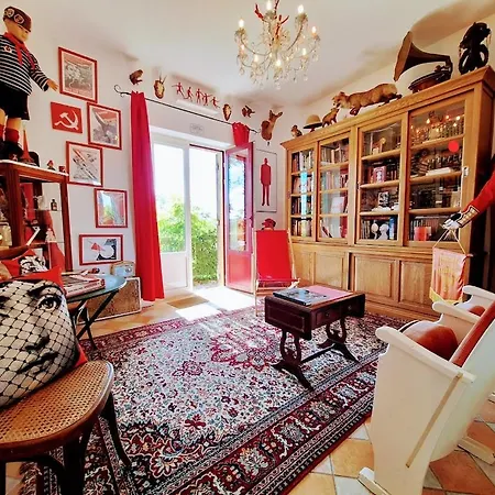 Les Hauts De - D'hotes 3* 多姆