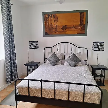 Les Hauts De - D'hotes 3* 多姆