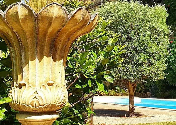 Les Hauts De - D'hotes فندق مبيت وإفطار 3*