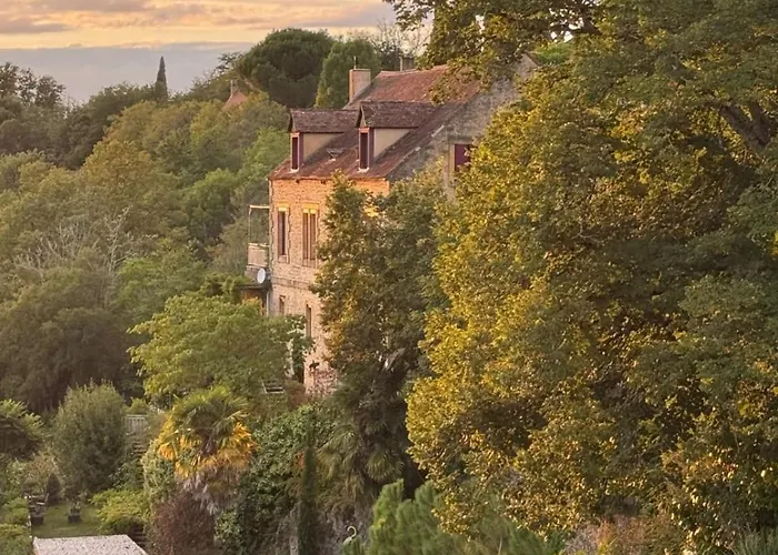 فندق مبيت وإفطار Les Hauts De - D'hotes 3*